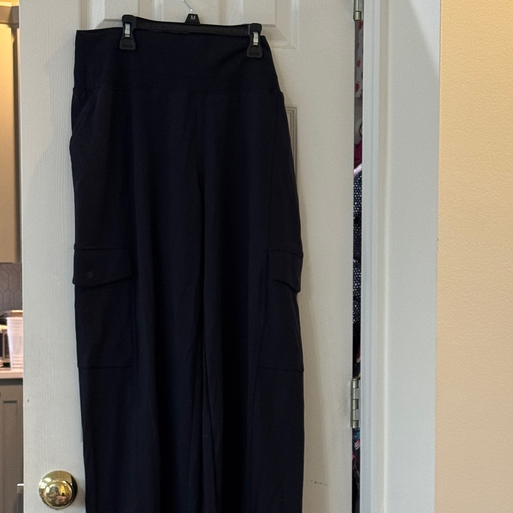 Women's Athleta Venice Cargo Wide Leg Pant